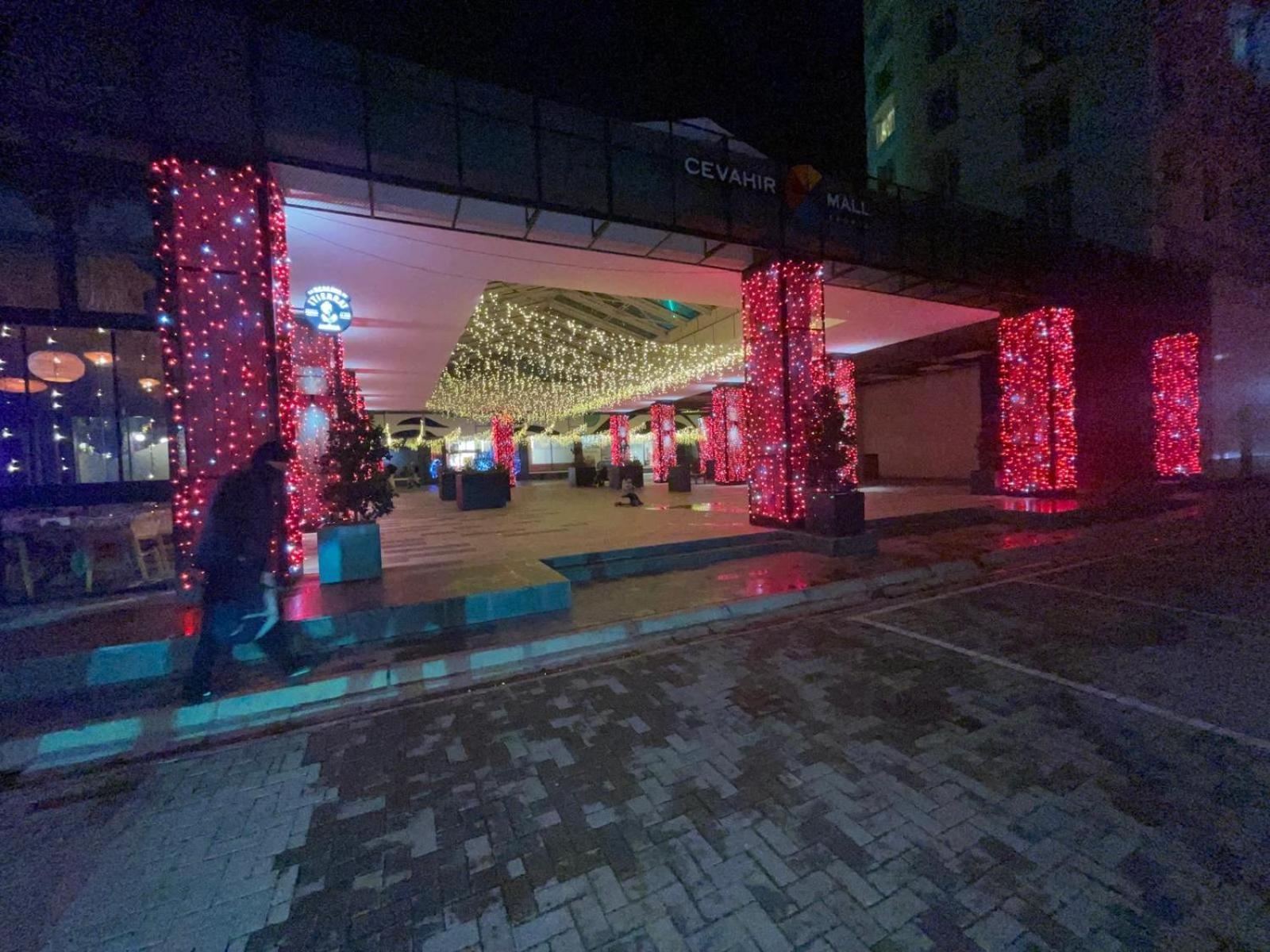 Sky Lux Point Daire Üsküp Dış mekan fotoğraf